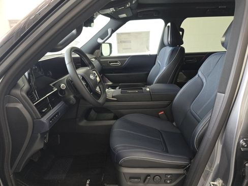 New 2026 INFINITI QX80 4WD w/ Sport Exterior Package image 36