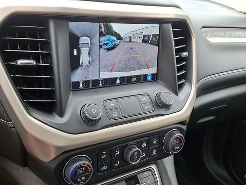 Certified 2023 GMC Acadia Denali w/ Denali Technology Package AWD/4WD image 15