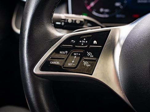 Certified 2025 Mercedes-Benz GLC 300 4MATIC image 24