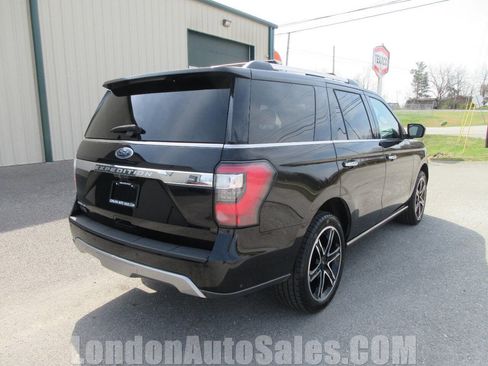 Used 2021 Ford Expedition Limited image 5