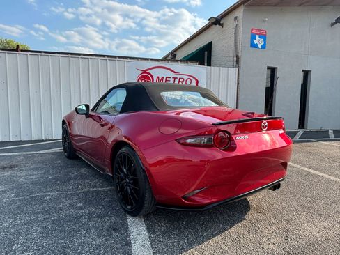 Used 2017 MAZDA MX-5 Miata Club w/ Brembo/BBS Package image 4
