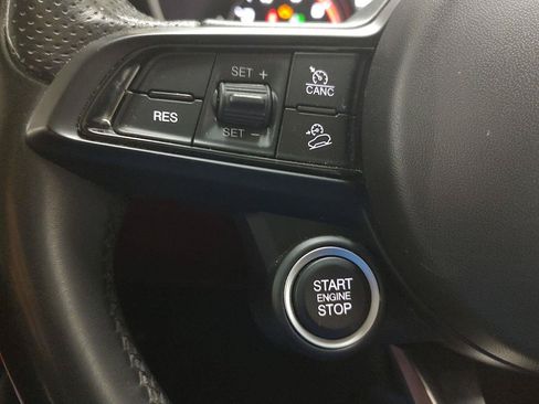 Used 2020 Alfa Romeo Stelvio Ti w/ Active Blind Spot Package AWD/4WD image 13