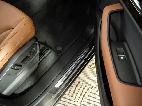 Used 2022 Audi Q8 Premium Plus w/ Premium Plus Package image 25