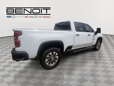 Used 2024 Chevrolet Silverado 2500 Custom w/ Custom Convenience Package AWD/4WD image 5