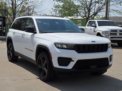 Used 2023 Jeep Grand Cherokee Altitude
