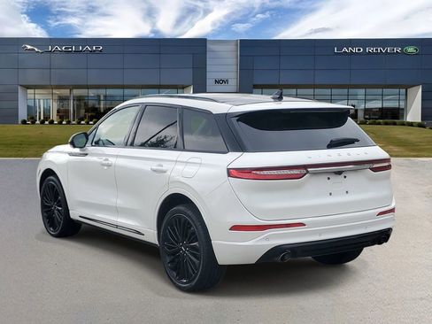 Used 2023 Lincoln Corsair Reserve w/ Equipment Group 201A AWD/4WD image 4