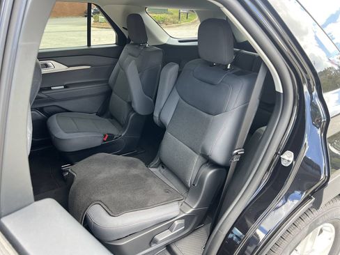 New 2026 Ford Explorer Active RWD image 16