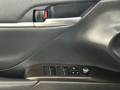 Used 2023 Toyota Camry XSE FWD image 18