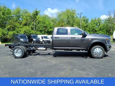 New 2026 RAM 5500 Tradesman AWD/4WD image 8