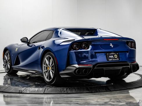 Used 2022 Ferrari 812 GTS RWD image 14