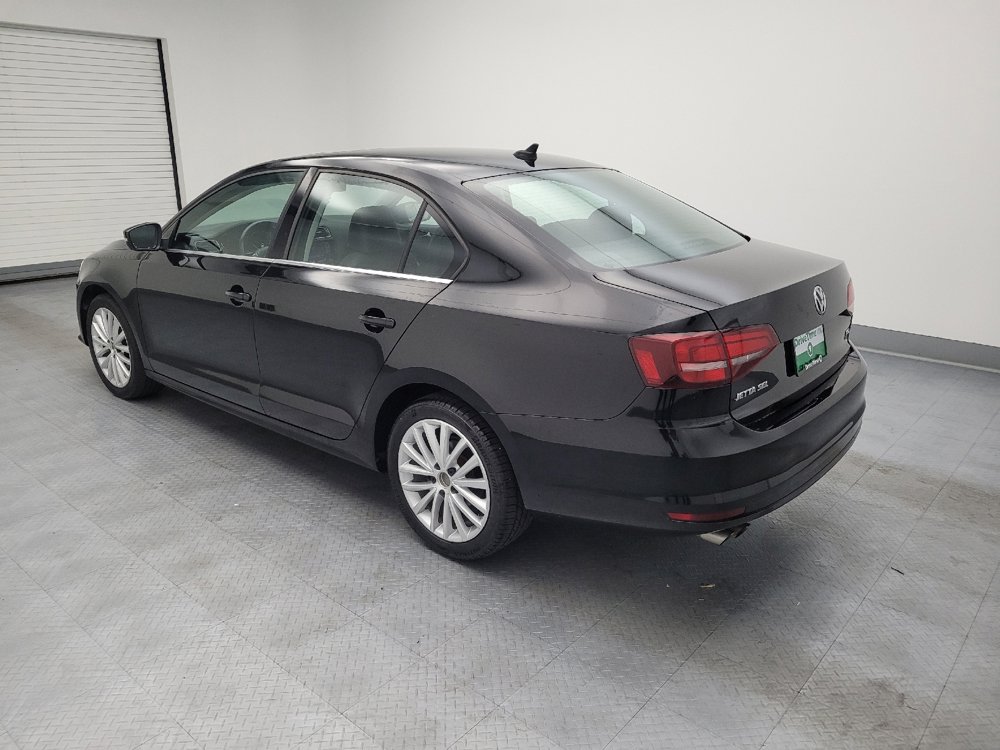 Used 2016 Volkswagen Jetta SEL FWD image 3