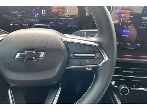 Used 2024 Chevrolet Traverse Z71 w/ Enhanced Driving Package AWD/4WD image 21