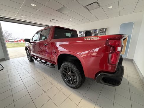 New 2026 Chevrolet Silverado 1500 LT Trail Boss w/ Convenience Package II image 3