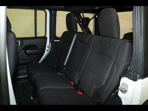 Used 2022 Jeep Wrangler Unlimited Sport AWD/4WD image 25