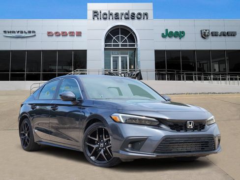 Used 2024 Honda Civic Sport Touring image 1