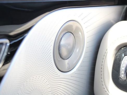 Certified 2023 Lincoln Aviator Reserve w/ Equipment Group 201A image 7