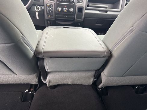 Used 2017 RAM 1500 ST w/ SXT Appearance Group AWD/4WD image 34