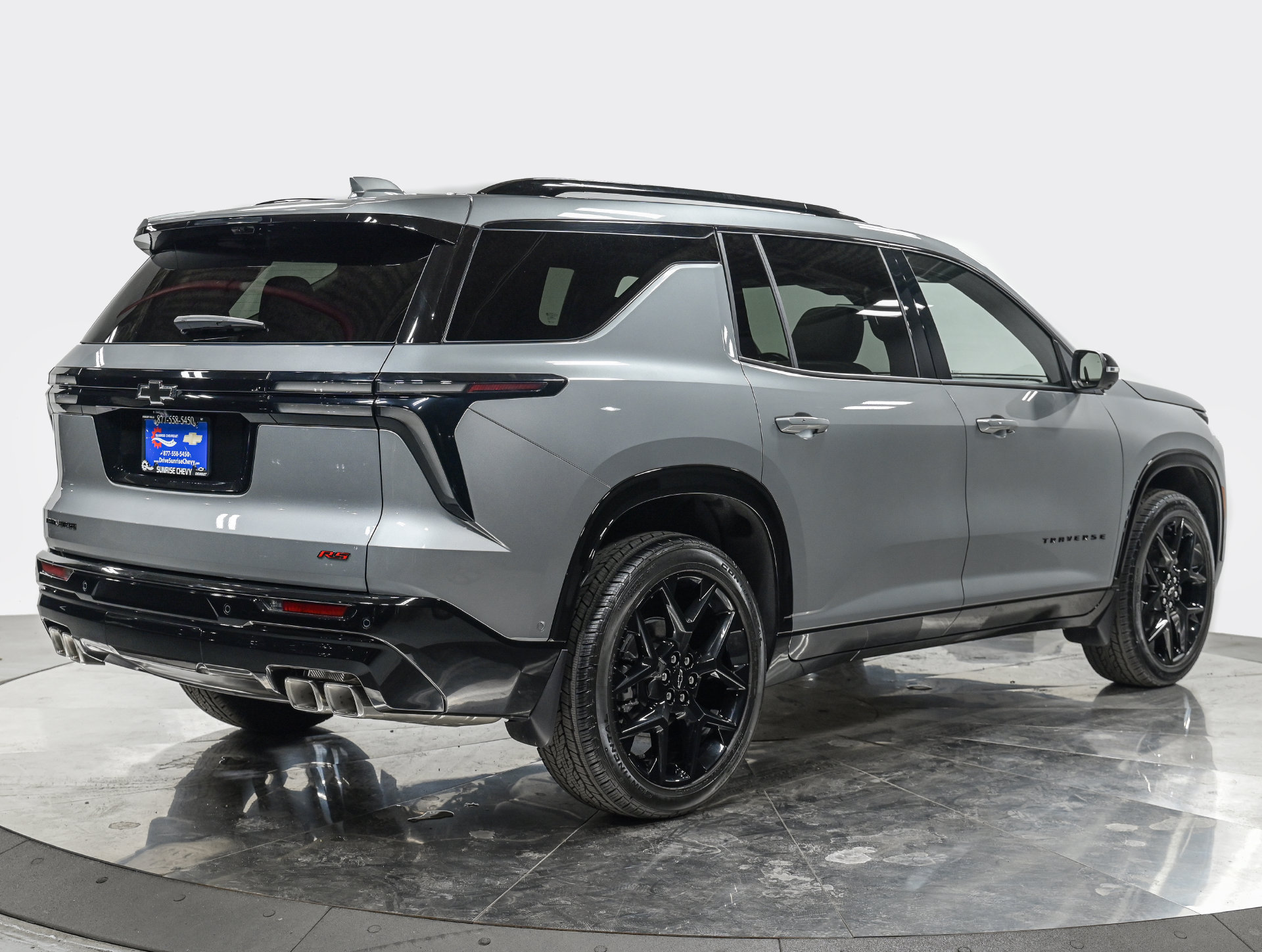 Used 2026 Chevrolet Traverse RS FWD image 7