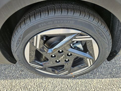 New 2025 Kia K4 EX image 11