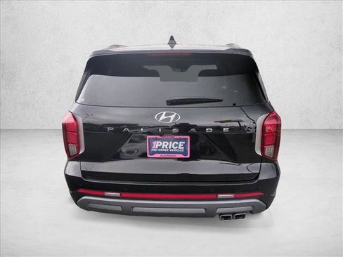 Used 2025 Hyundai Palisade SEL FWD image 7