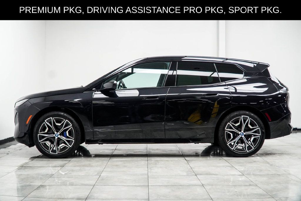 Used 2024 BMW iX xDrive50 w/ Premium Package AWD/4WD image 10