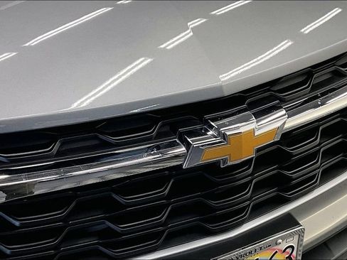 Used 2024 Chevrolet Trax LS FWD image 30