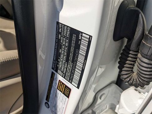 Used 2022 Mercedes-Benz GLC 300 4MATIC image 40