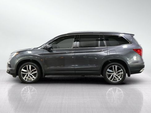 Used 2017 Honda Pilot Elite image 2