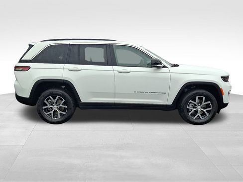 New 2025 Jeep Grand Cherokee Limited w/ Trailer Tow Package image 7