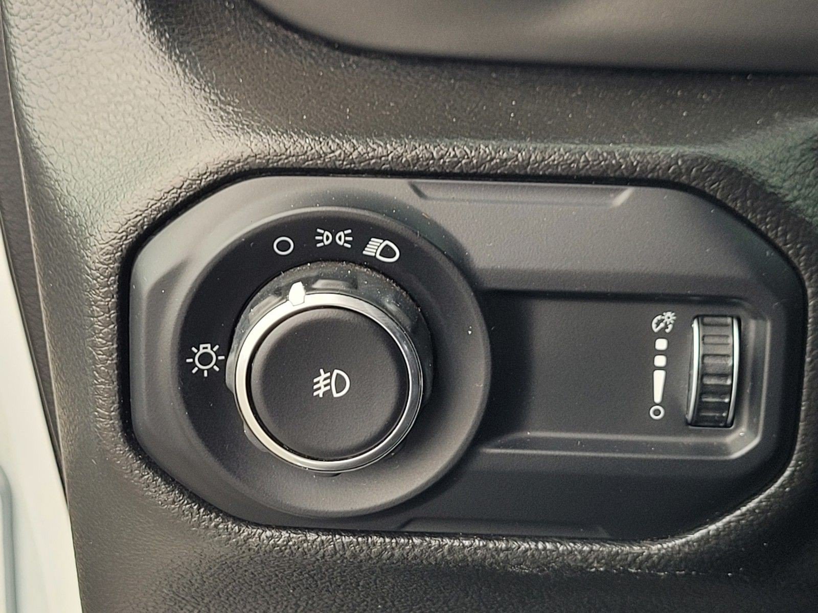 Used 2023 Jeep Wrangler Unlimited Sport AWD/4WD image 28