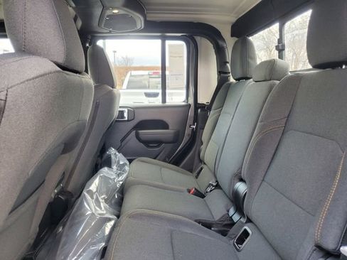 New 2026 Jeep Gladiator Sport AWD/4WD image 15