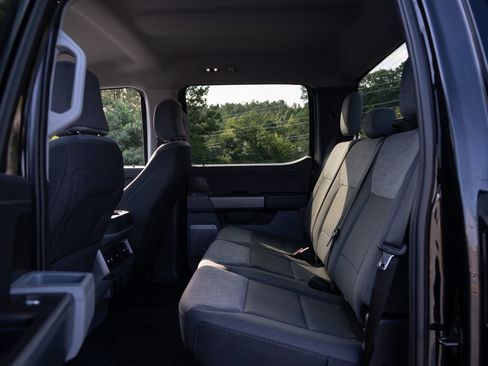 Used 2024 Ford F250 XLT w/ XLT Premium Package AWD/4WD image 18