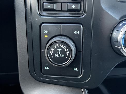 New 2025 Ford F150 Lariat w/ Equipment Group 501A Mid image 8