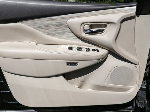 Used 2015 Nissan Murano SL w/ SL Technology Package image 24