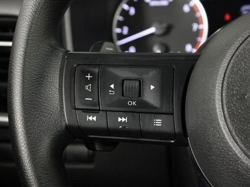 Certified 2024 Nissan Rogue SV image 28