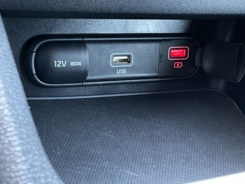 Used 2024 Kia Forte LXS image 33