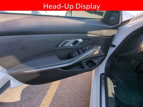 Used 2019 BMW 330i Sedan w/ Premium Package RWD image 8