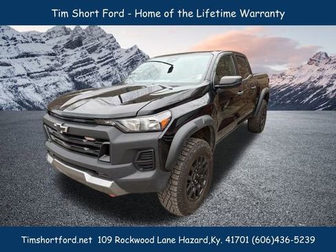 Used 2023 Chevrolet Colorado Trail Boss w/ Advanced Trailering Package image 3