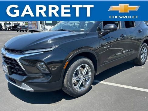 Used 2023 Chevrolet Blazer LT w/ LPO, Floor Liner Package FWD image 1