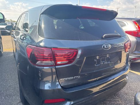 Used 2020 Kia Sorento LX image 27
