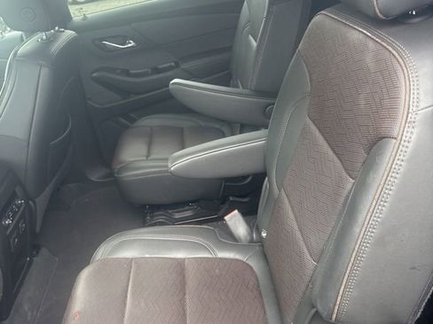Used 2023 Chevrolet Traverse High Country w/ LPO, Cargo Package AWD/4WD image 16