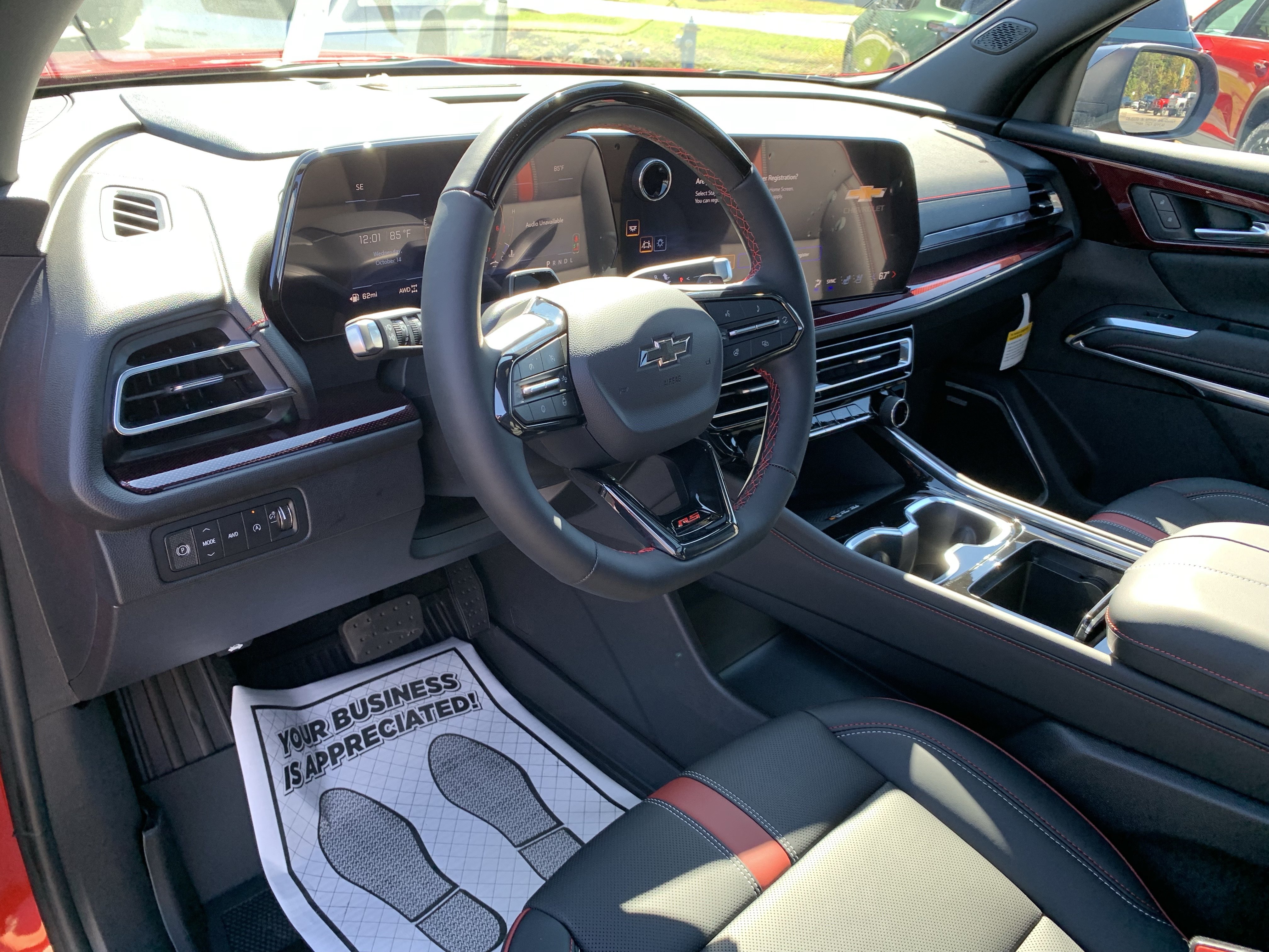 New 2027 Chevrolet Traverse RS w/ LPO, Floor Liner Package AWD/4WD image 14