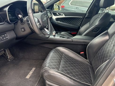 Used 2020 Genesis G70 3.3T w/ Sport Package image 8