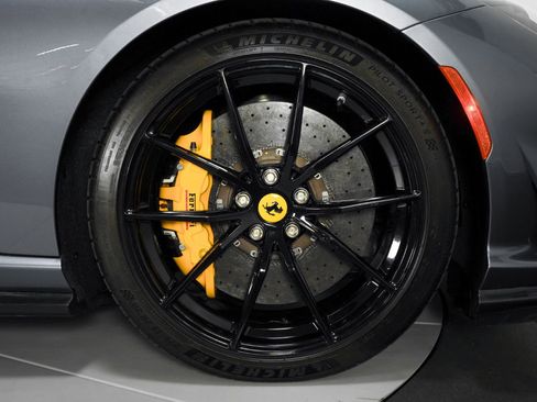 Used 2023 Ferrari 812 GTS image 28