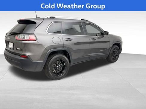 Used 2019 Jeep Cherokee Latitude Plus w/ Comfort/Convenience Group AWD/4WD image 2