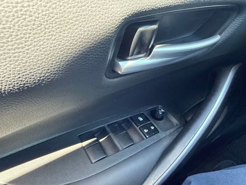 Used 2022 Toyota Corolla SE FWD image 18