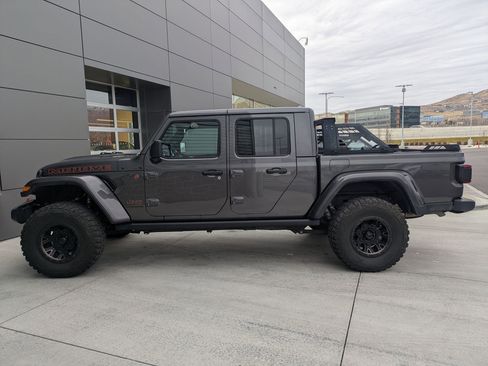 Used 2022 Jeep Gladiator Mojave w/ LED Lighting Group image 9