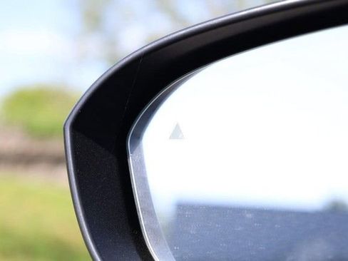 Certified 2025 Nissan Rogue SV AWD/4WD image 19