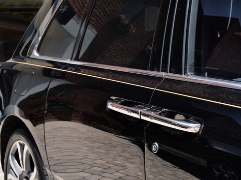 Used 2022 Rolls-Royce Cullinan w/ Cullinan Package AWD/4WD image 13