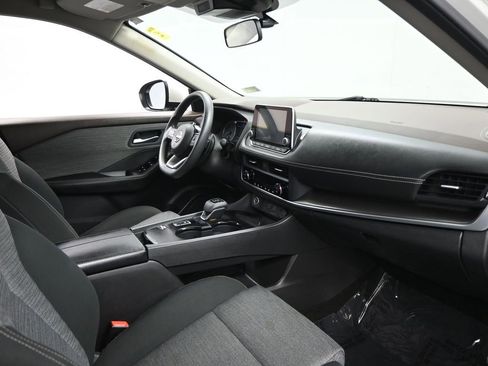 Used 2023 Nissan Rogue SV image 13